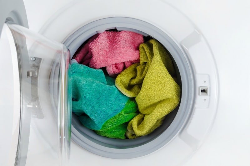 How to Remove Stains From Your Clothes Naturally