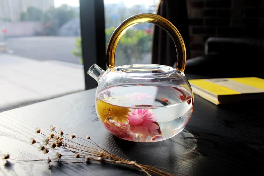 Blooming teapot