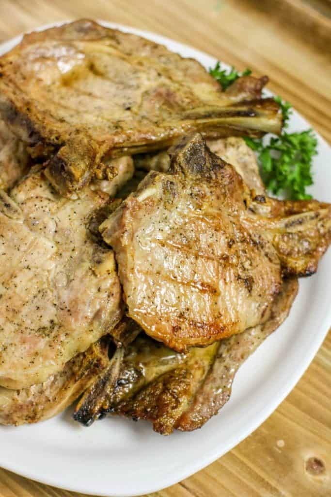 Italian Pork Chops Recipe | Confessions of an Overworked Mom
