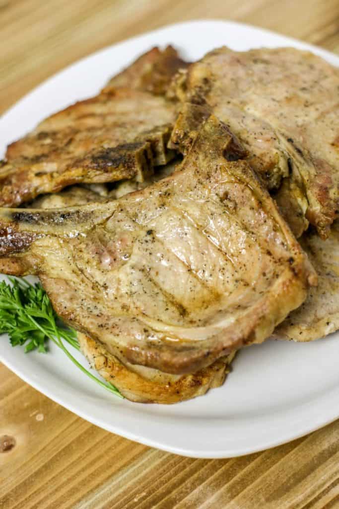 Italian Pork Chops Recipe | Confessions of an Overworked Mom