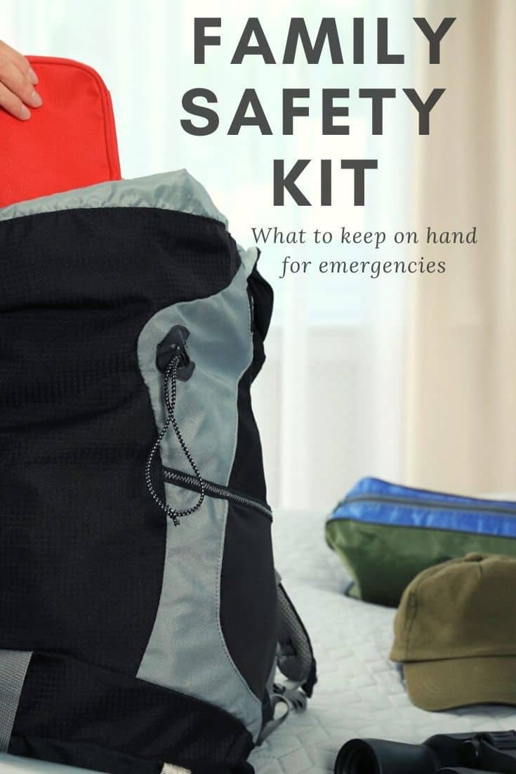 Home Family Safety Kit to Prepare for Emergencies #preparedness #prepping