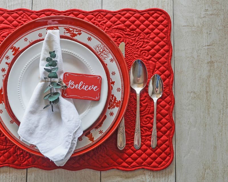 Holiday Table Settings for an Eco-friendly Holiday