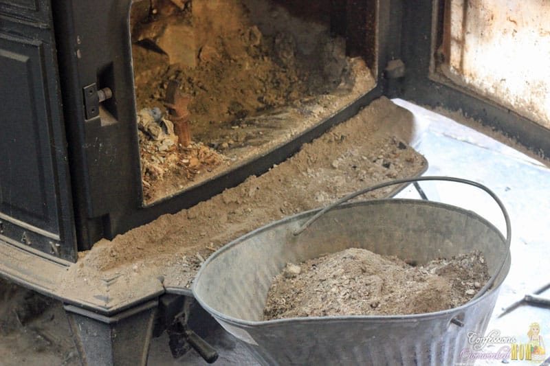 How to clean a woodstove