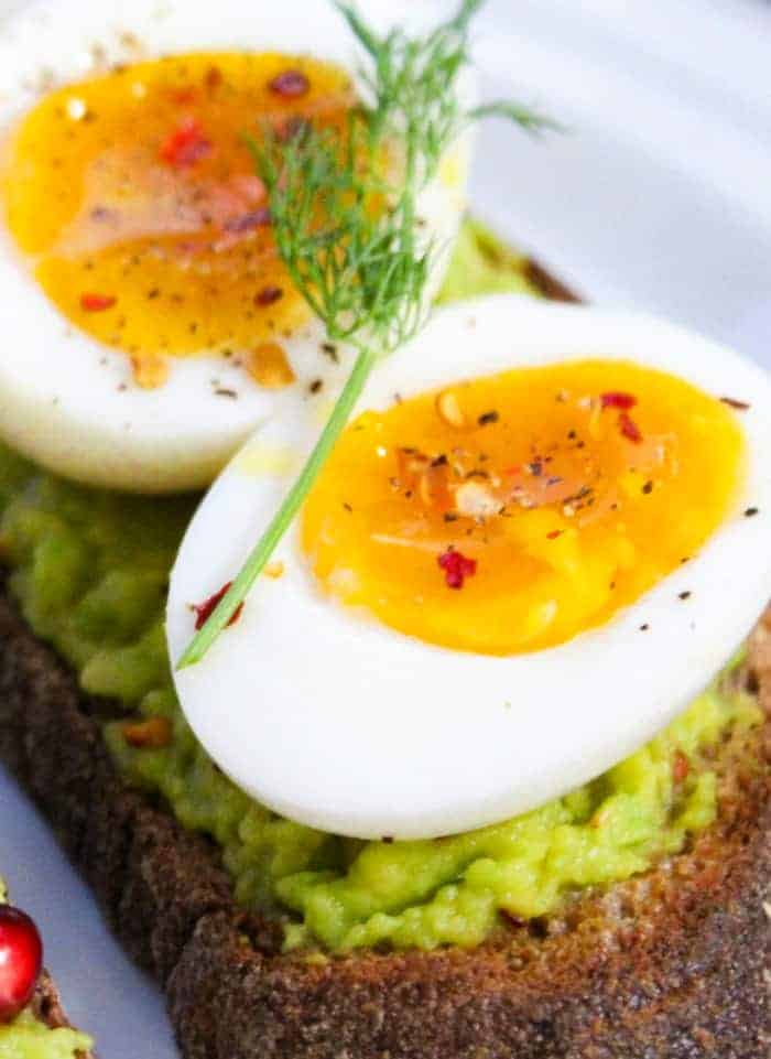 Avocados, hard boiled eggs and dill on toast is an easy avocado recipe