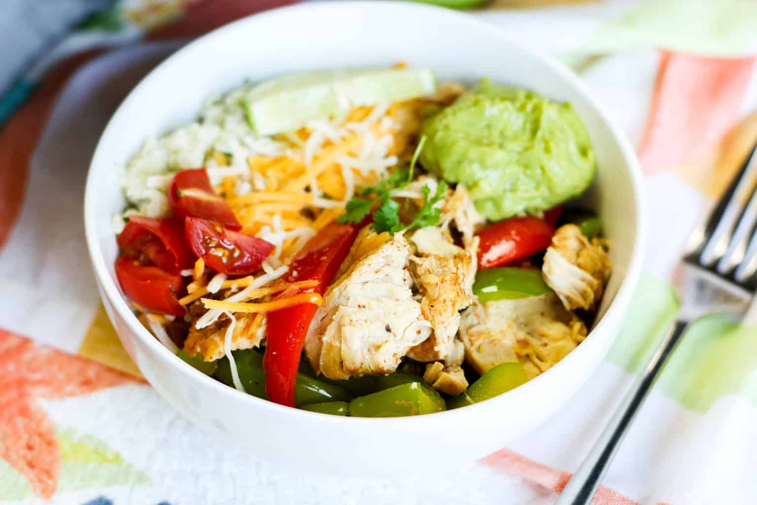Healthy Fajita Bowl Recipe with Chicken that's Low Carb