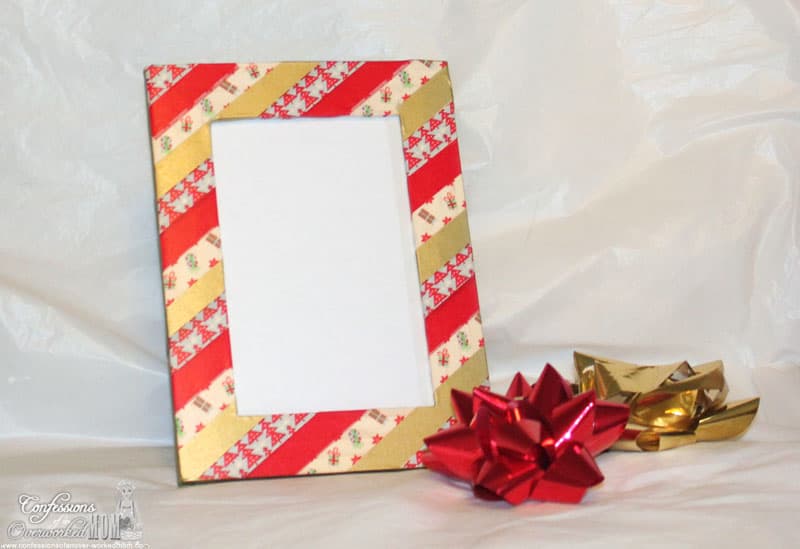 Easiest Christmas picture frame to make