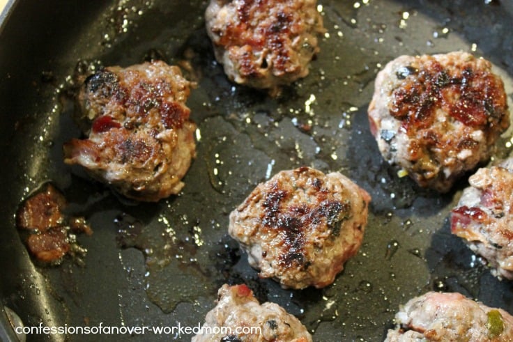 Meatballs without breadcrumbs: gluten free and paleo