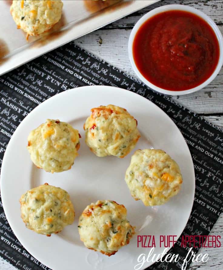 Looking for a healthy appetizer recipe? You will love these pizza puff appetizers! Make these homemade pizza puffs for all your parties.