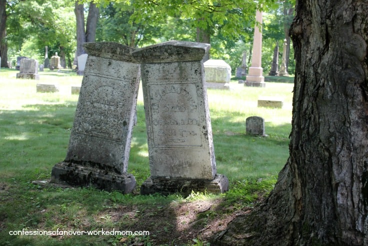 Summer Things to do in Vermont - Historic Cemeteries