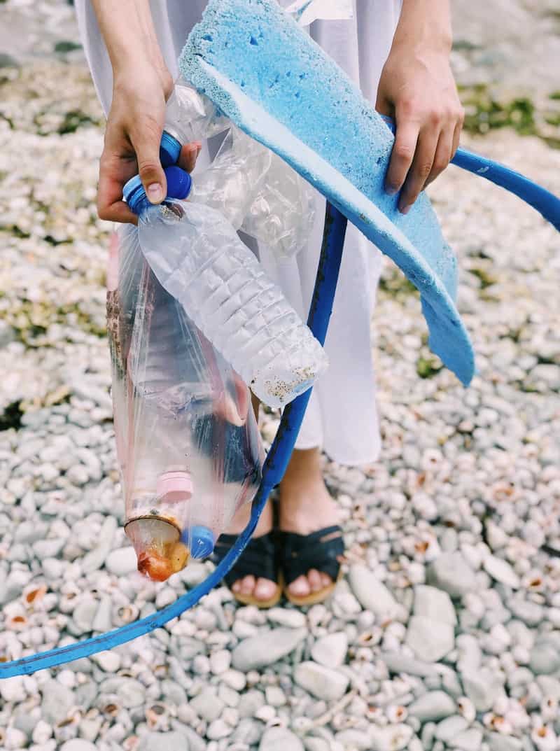 Tips to Reduce Plastic Use & DIY Reusable Bag Craft