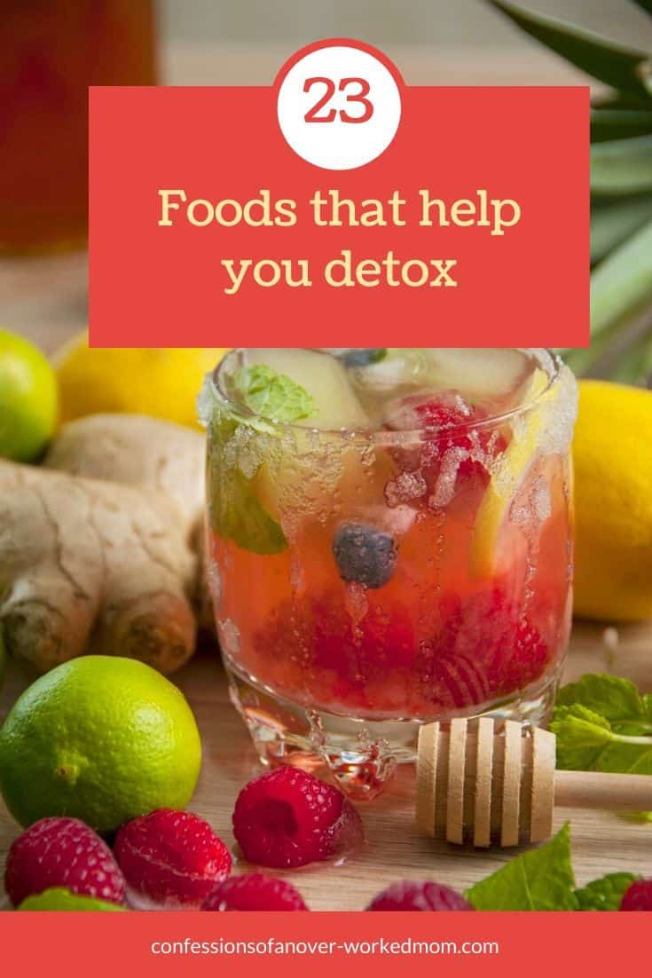 23 Foods that Help Your Body Detox Naturally #Detox #Detoxing #HealthyLiving