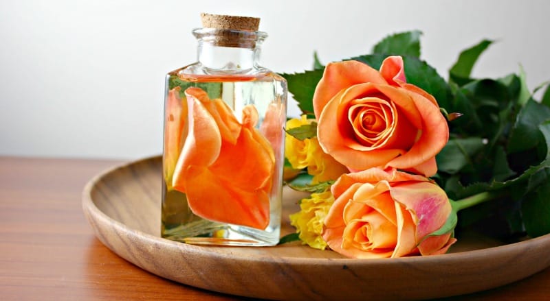 How to Make Easy Rose Scented Massage Oil