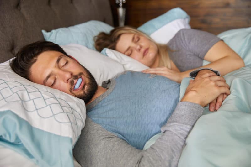 Natural Ways to Stop Snoring and Sleep Better