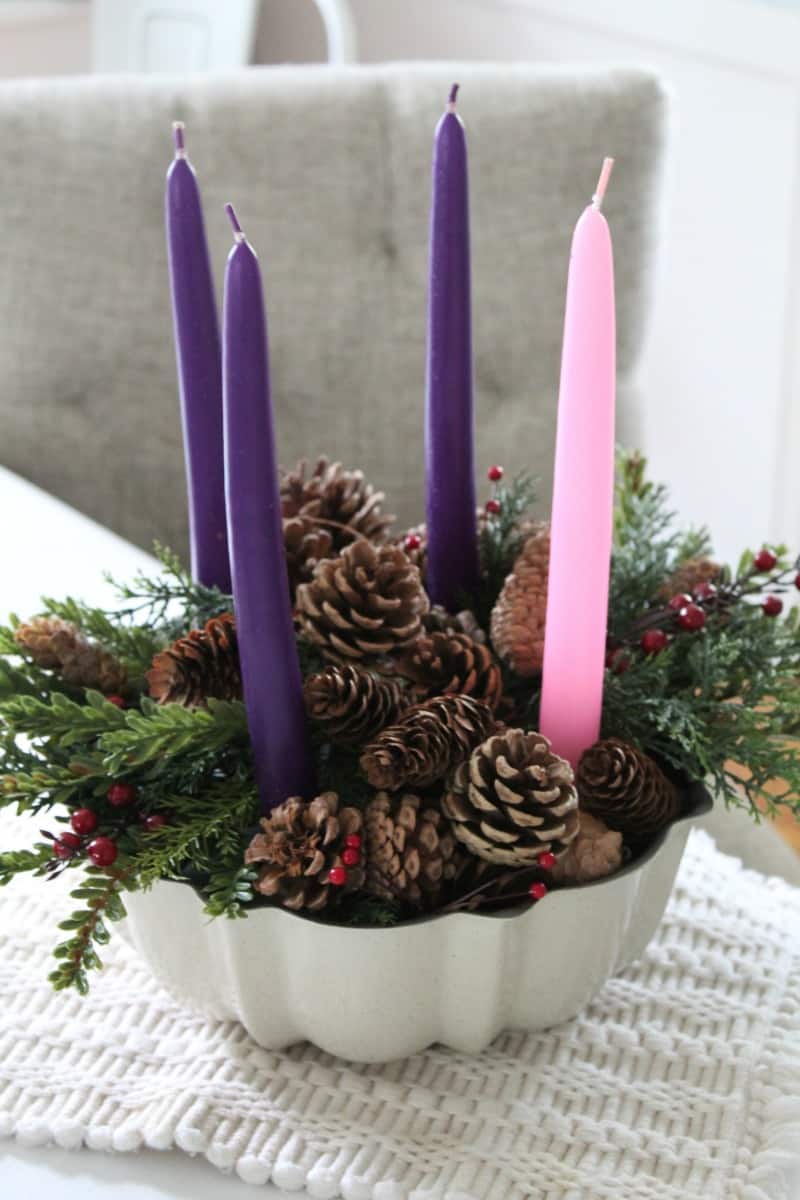 Easy Advent Wreath Craft to Celebrate Christmas This Year #advent #Christian #adventwreath #christmas #christmascraft
