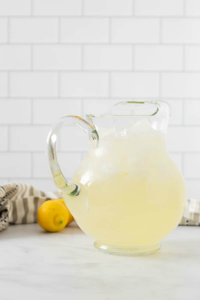 Elderflower Lemonade Recipe with Honey
