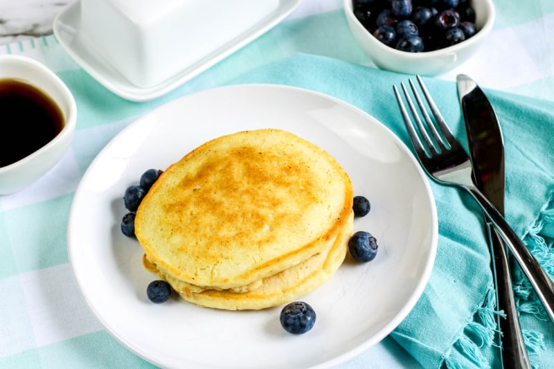 Are you wondering how to make pancakes with olive oil? Try this easy pancake recipe with extra virgin olive oil for the fluffiest flapjacks ever.