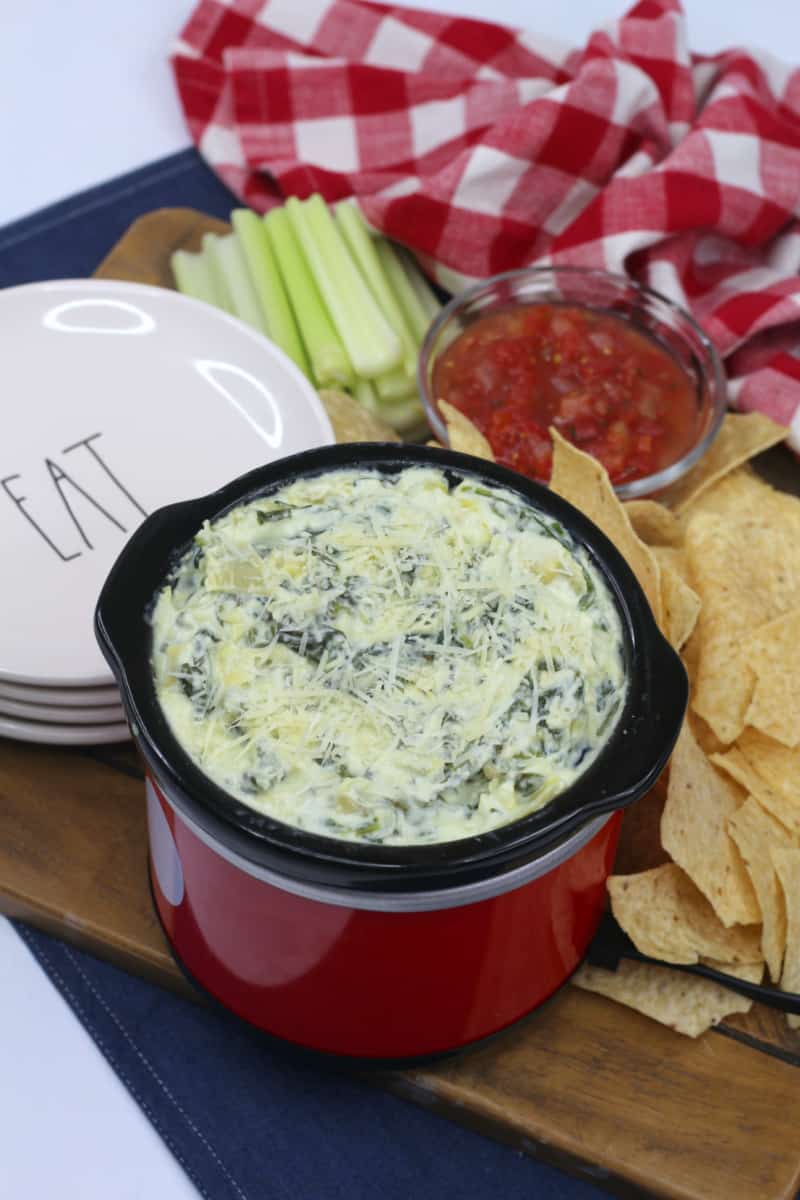 Looking for a Keto spinach dip? Try this Keto spinach artichoke dip today and see why it's one of my favorite healthy dip recipes.