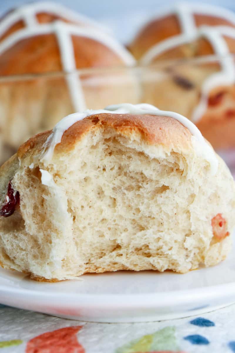 If you're looking for bread machine hot cross buns, try this recipe. Breadmaker hot cross buns are an easy way to make this Easter treat.