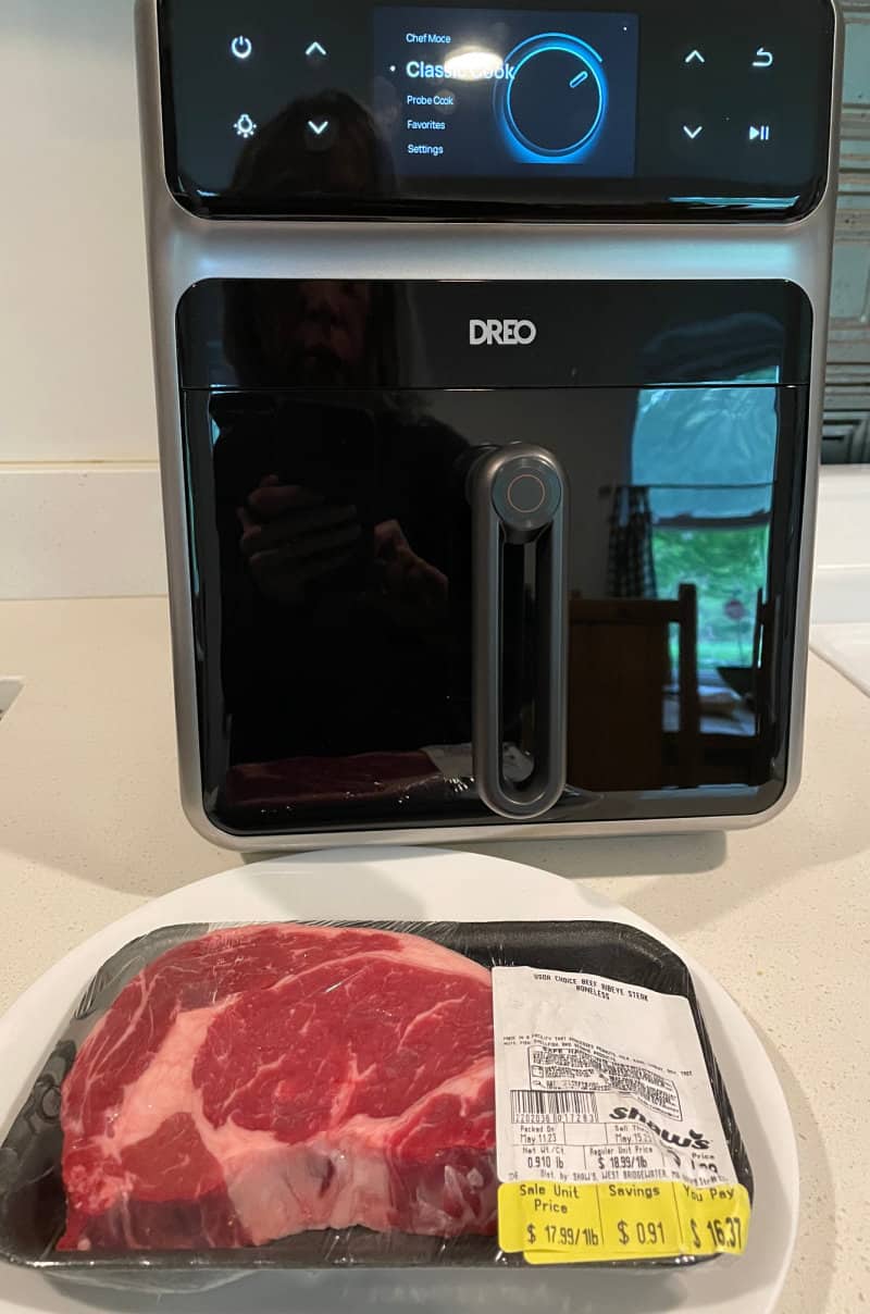 Have you heard of the Dreo ChefMaker? Check out my thoughts on the Dreo ChefMaker Combi Fryer and learn more about how to use it.